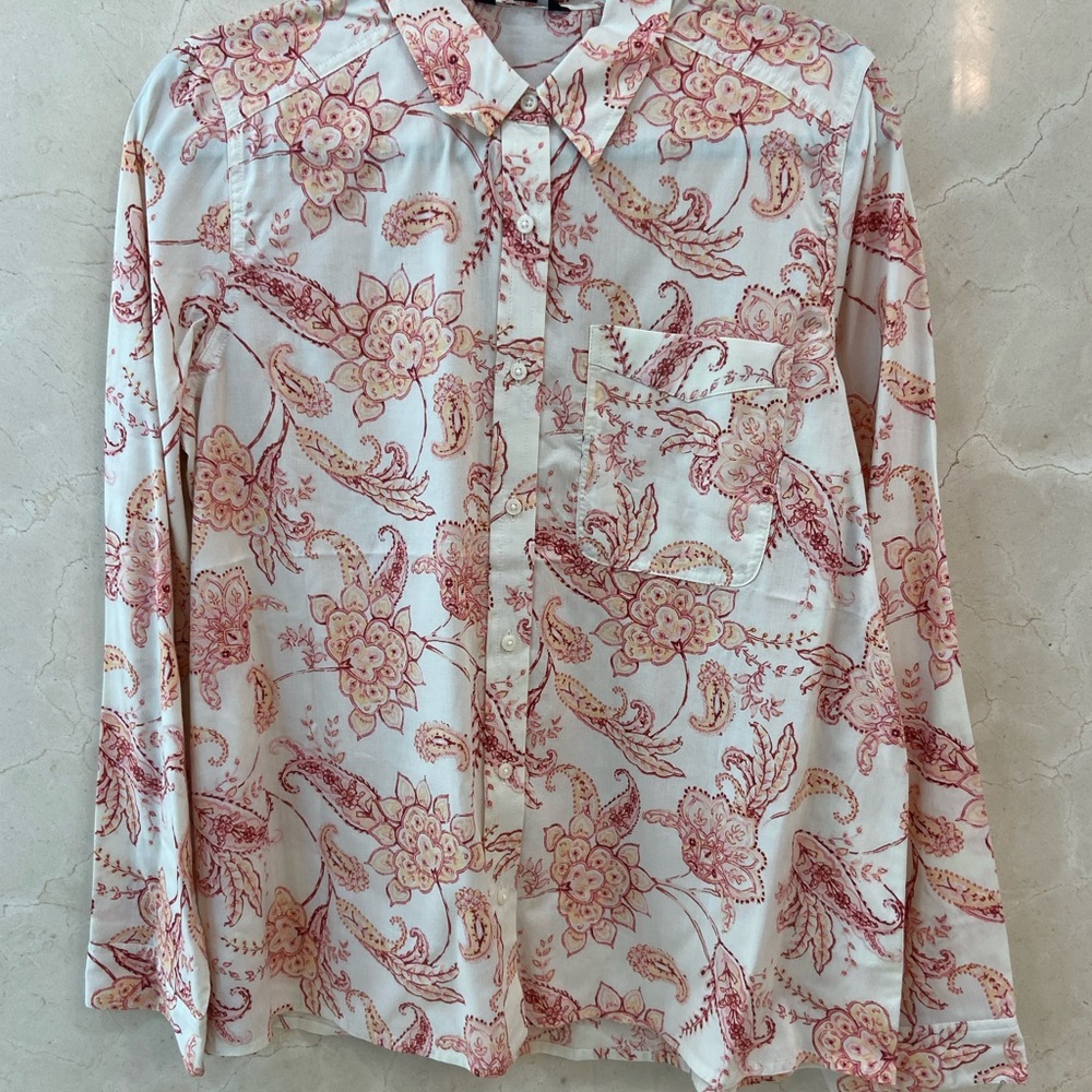 Express floral button up
